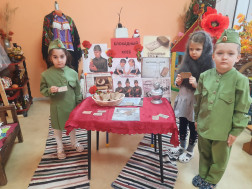 Акции "Блокадный хлеб" и "Ленточка Ленинградской Победы".